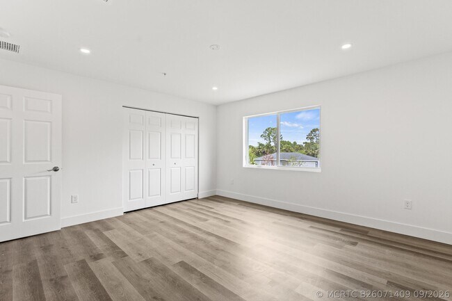 Building Photo - 4498 SW Port St Lucie Blvd