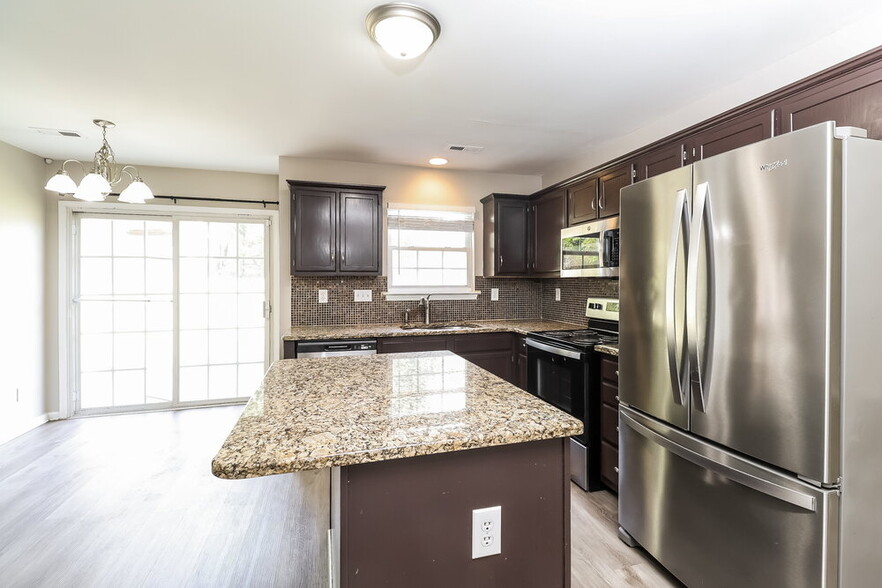 Building Photo - 9735 Baxter Caldwell Dr