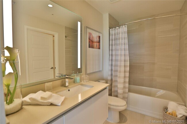 Building Photo - 8217 SW 72nd Ave