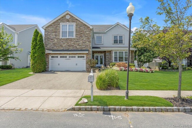 Building Photo - 35 Auden Ave