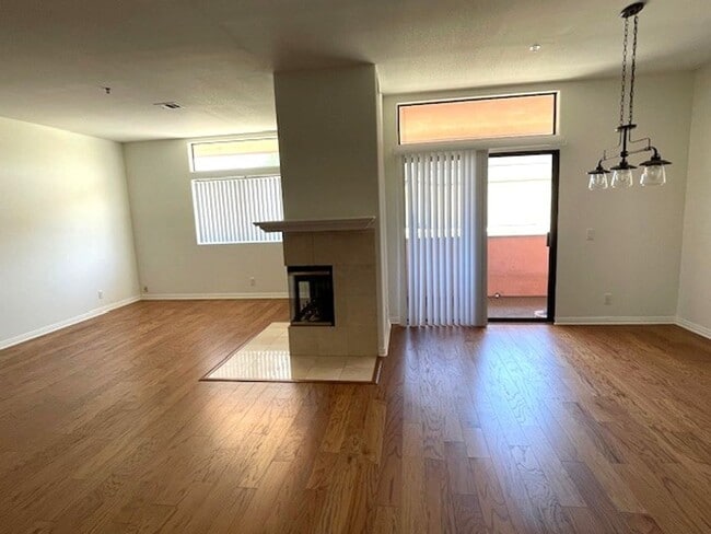 Building Photo - Quaint Gated Community near Pacific View Mall