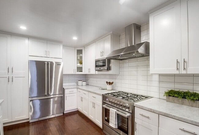 Building Photo - Beautiful house in heart of Point Loma
