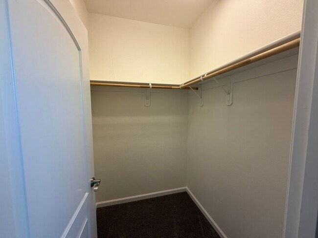 Building Photo - 2485 Makenna Dr