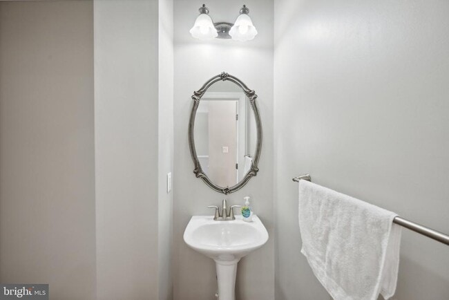 Building Photo - 14709 Argos Pl