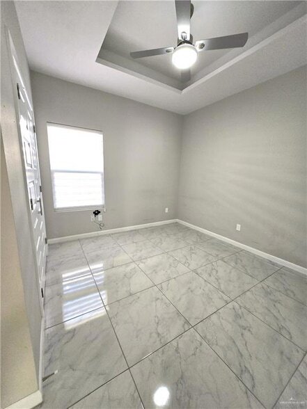 Building Photo - 1018 N Woodson Ave