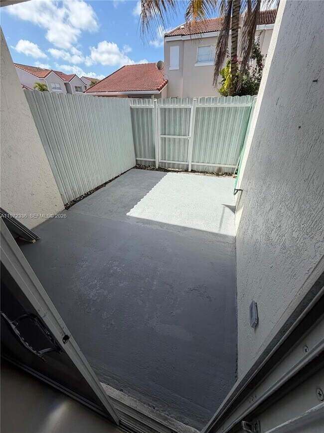 Building Photo - 1122 NW 125th Path