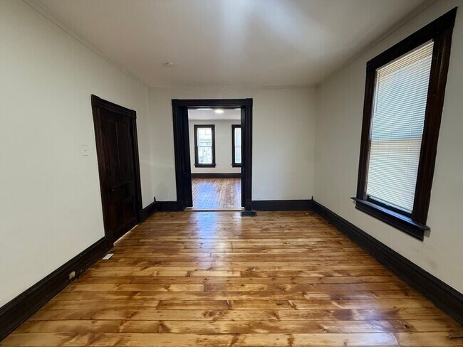 Building Photo - 187-189 E Whittier St