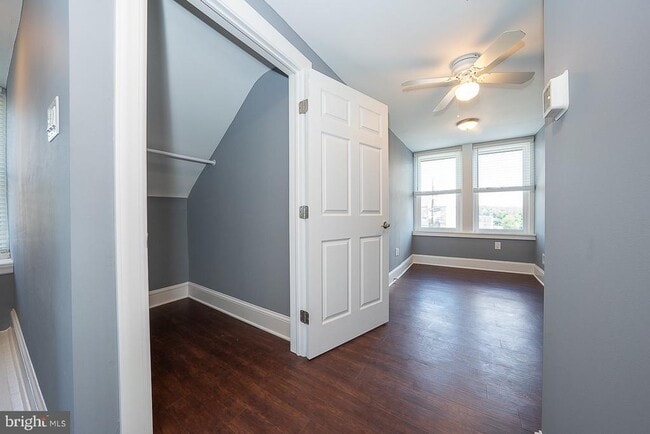 Building Photo - 7350 Ridge Ave