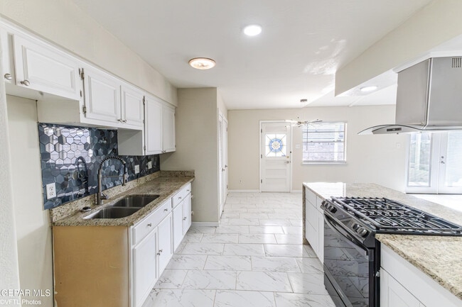 Building Photo - 7304 Gran Vida Dr