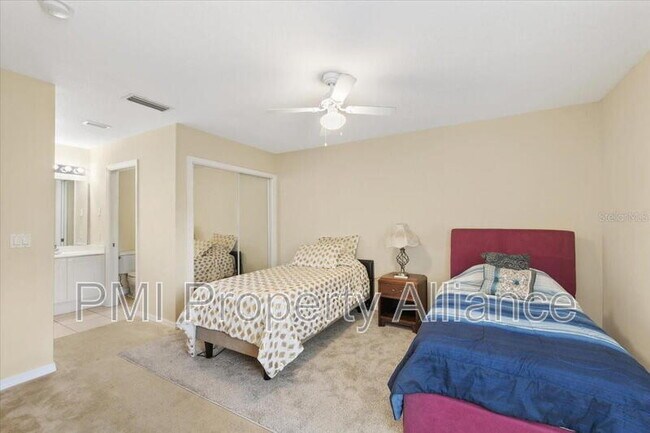 Building Photo - 2774 Club Cortile Cir