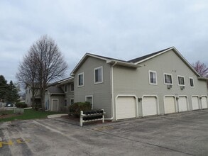 Building Photo - Castle Rock 385 BLDG