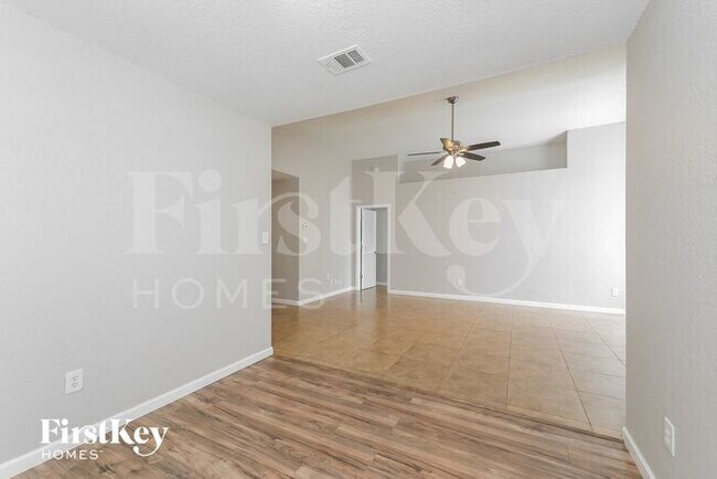 Building Photo - 2484 Albaca Dr