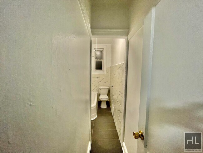 Building Photo - 48 STREET