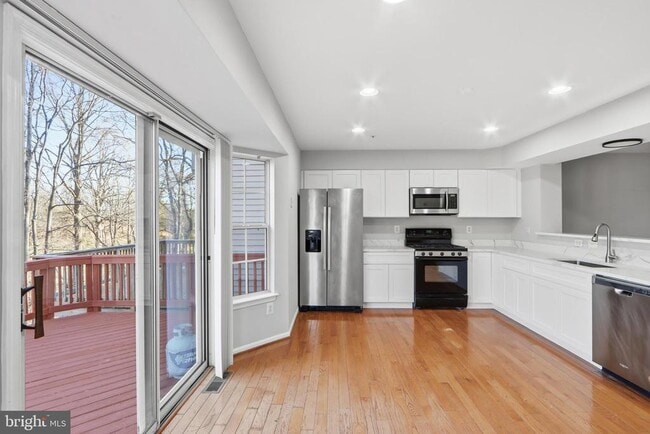 Building Photo - 6174 Silver Arrows Way