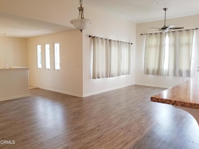 Building Photo - 992 Los Angeles Ave