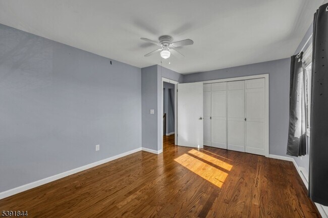 Building Photo - 4 Rosewood Ln