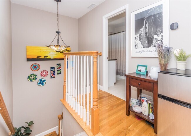 Building Photo - 199 Broadway