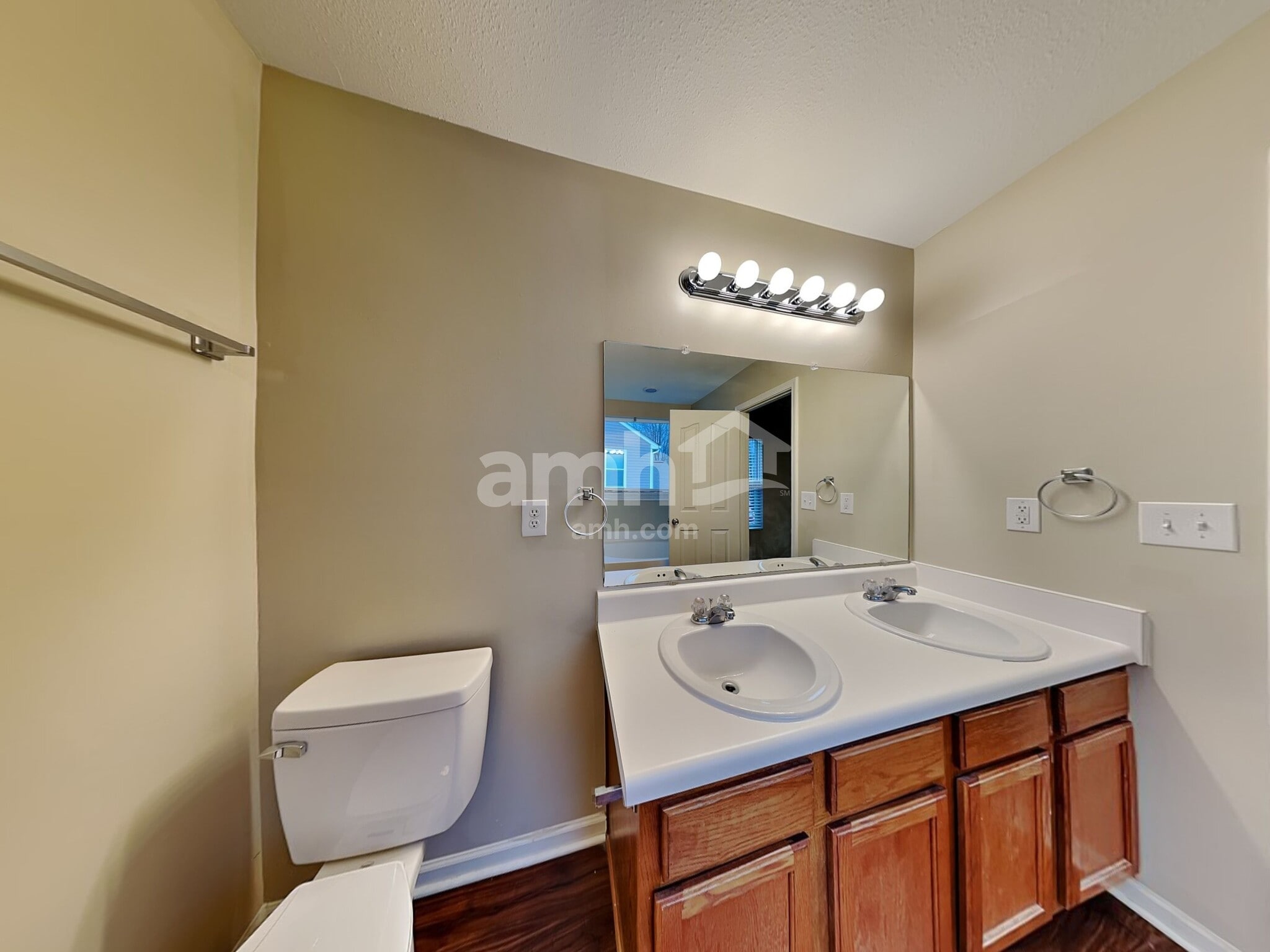 Building Photo - 412 Galesburg Dr