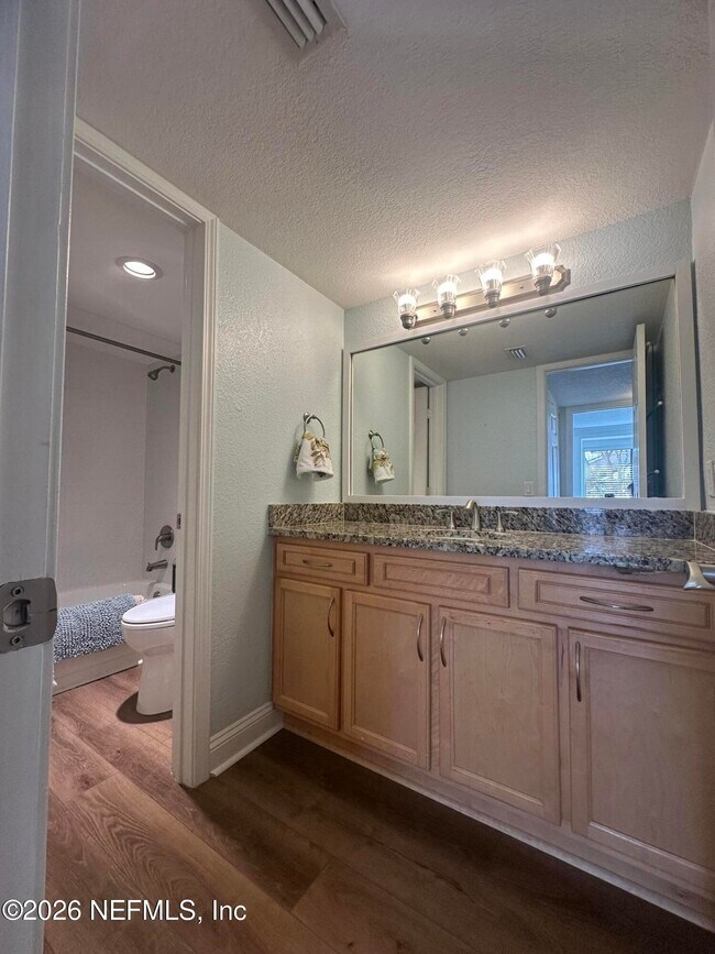 Building Photo - 935 Seashell Ln