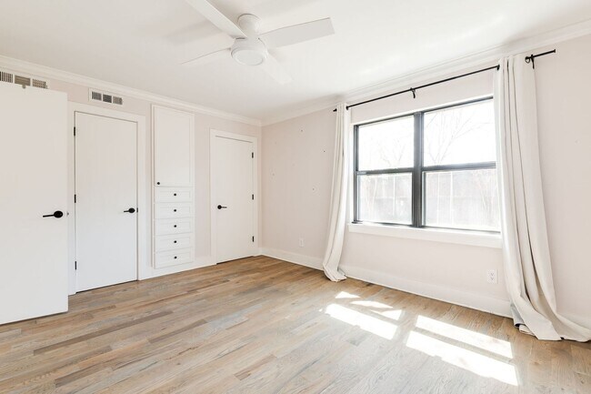 Building Photo - Beautiful Home in Nichols Hills + 3 bedrooms