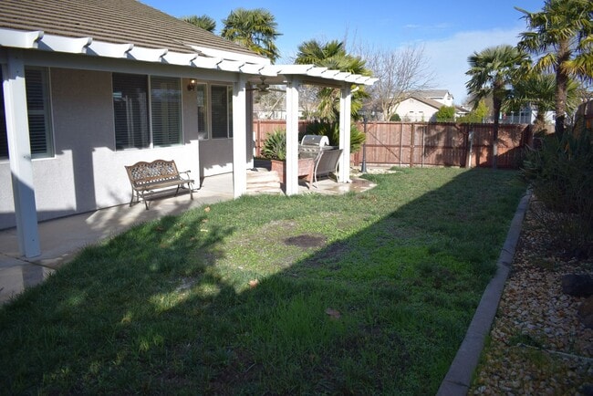 Building Photo - 9289 Winding Brook Way