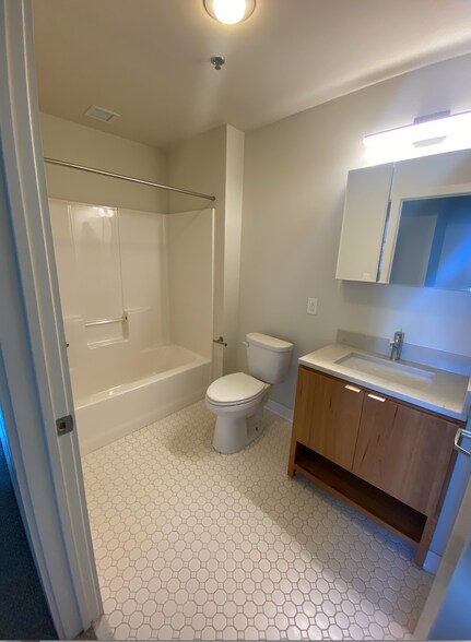 Building Photo - 129 N Washington Ave