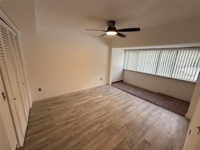 Building Photo - 4212 Fairway Cir