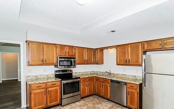 Building Photo - 2654 Van Eaton Ln