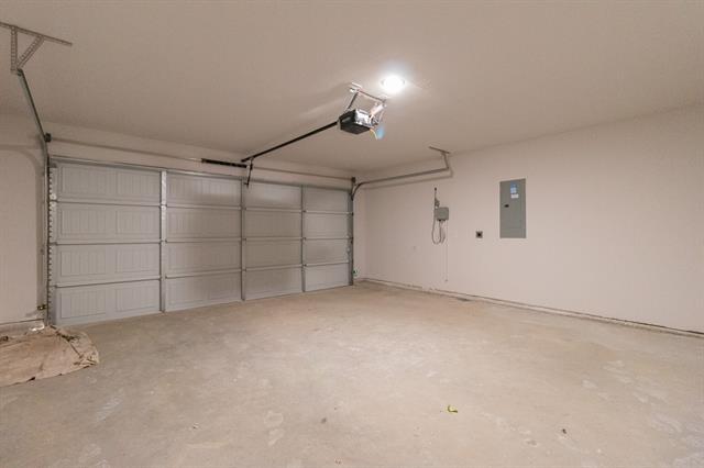 Building Photo - 1017 Verde Vly Ln