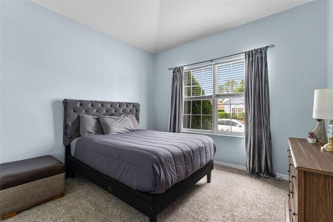 Building Photo - 616 Corvina Dr