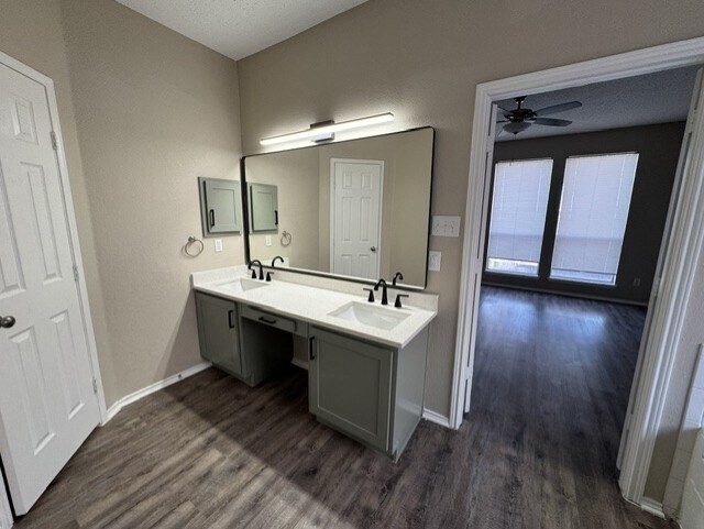 Building Photo - 133 Bowie Dr
