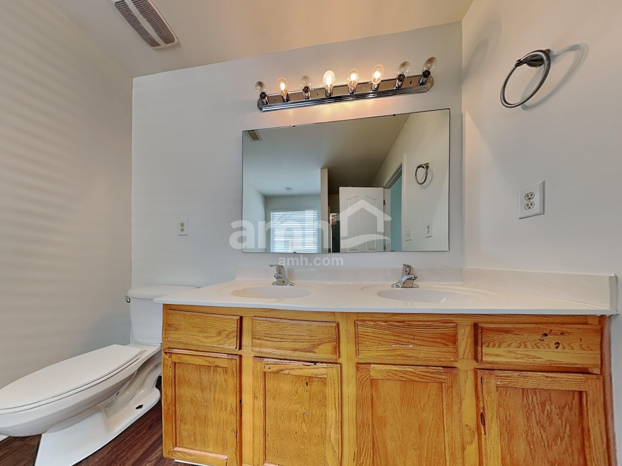 Building Photo - 16511 Falconry Way