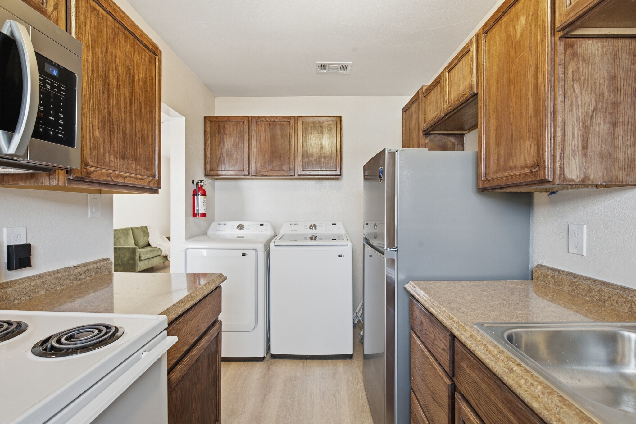 Building Photo - 4705 Shadylane Dr