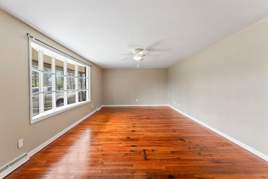 Building Photo - 4308 W Burton Dr