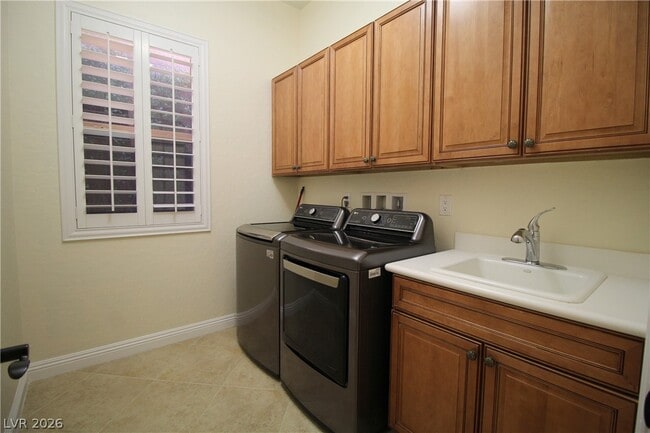 Building Photo - 2812 Sisteron Ct
