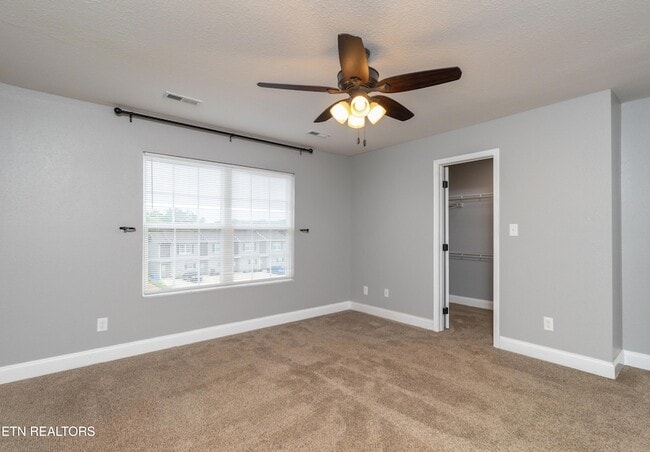 Building Photo - 926 Warrior Hill Dr