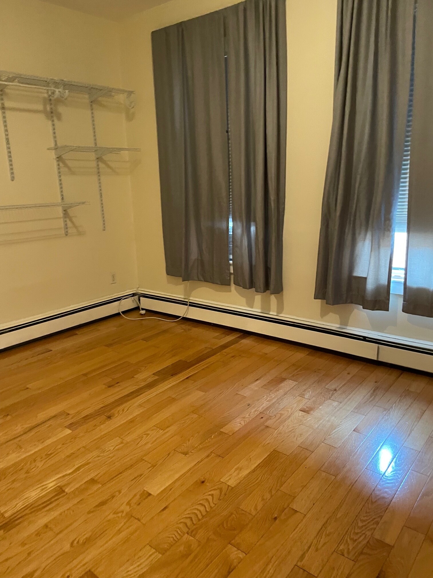 bedroom - 462 Main St