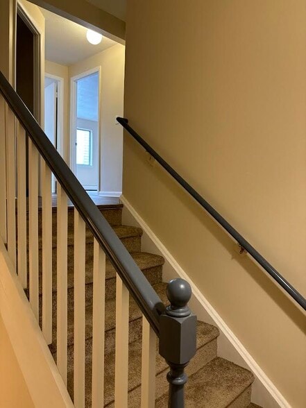 Staircase - 655 Talcottville Rd