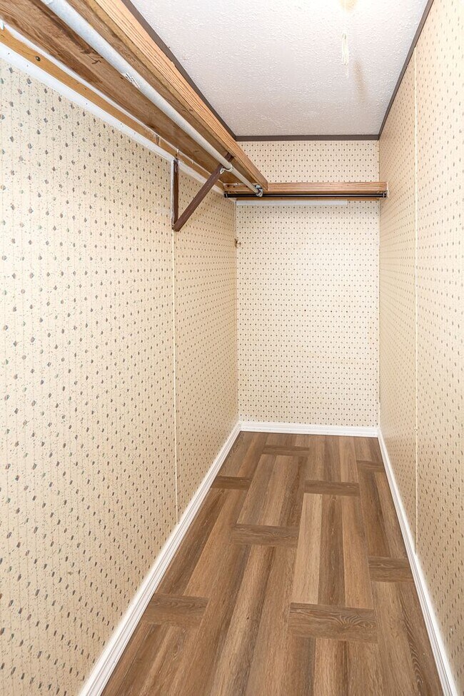 Building Photo - Elizabeth's RV Park -Mobile Homes-