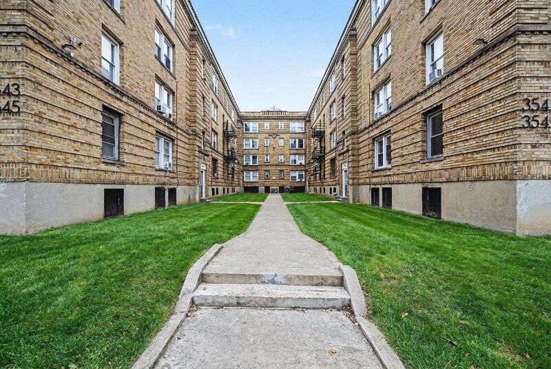 Building Photo - 3549 Harvey Ave