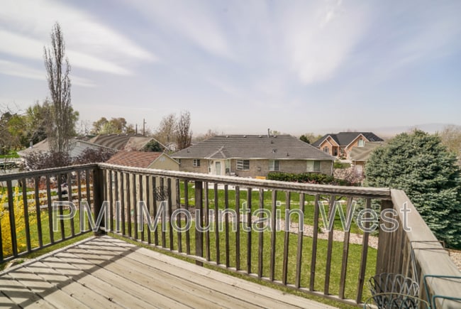 Building Photo - 144 S Mountain Rd