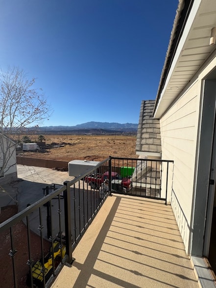 Building Photo - 2441 S 4010 W