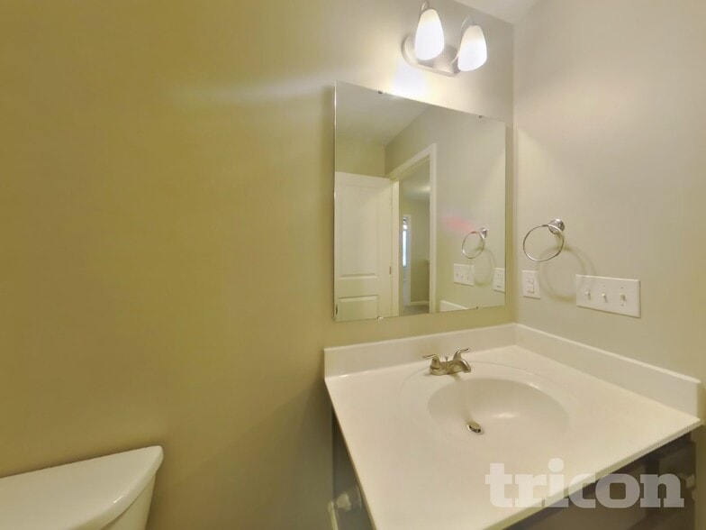 Building Photo - 162 Fesperman Cir