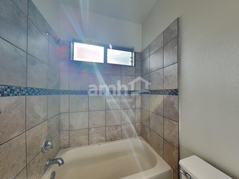 Building Photo - 1223 Cresswell Cove