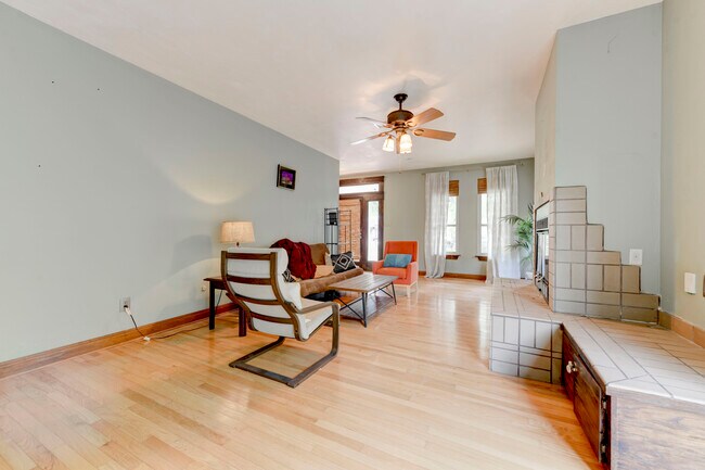 Building Photo - 13918 Hummingbird Ln