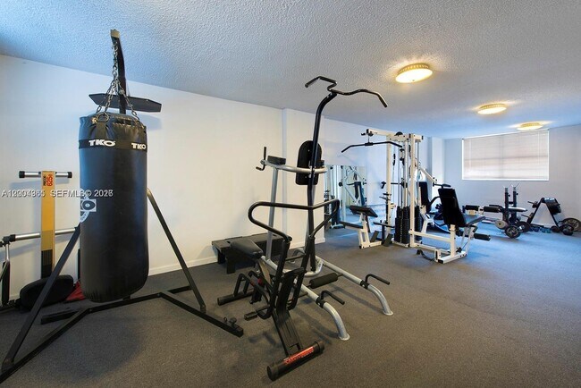 Building Photo - 360 Meridian Ave