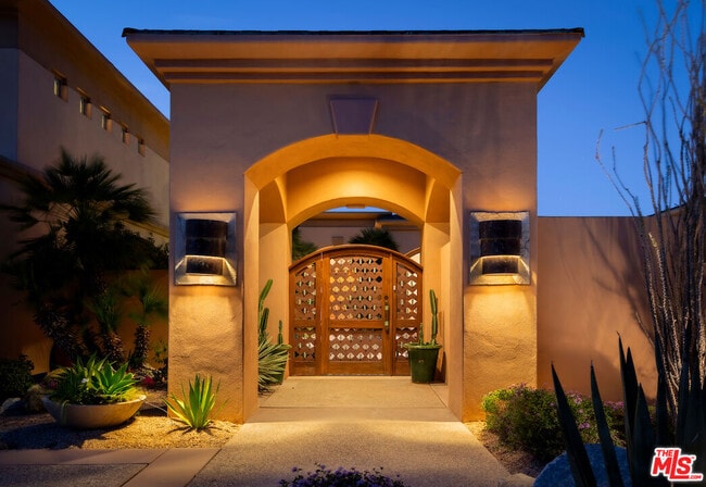 Building Photo - 136 Netas Dr