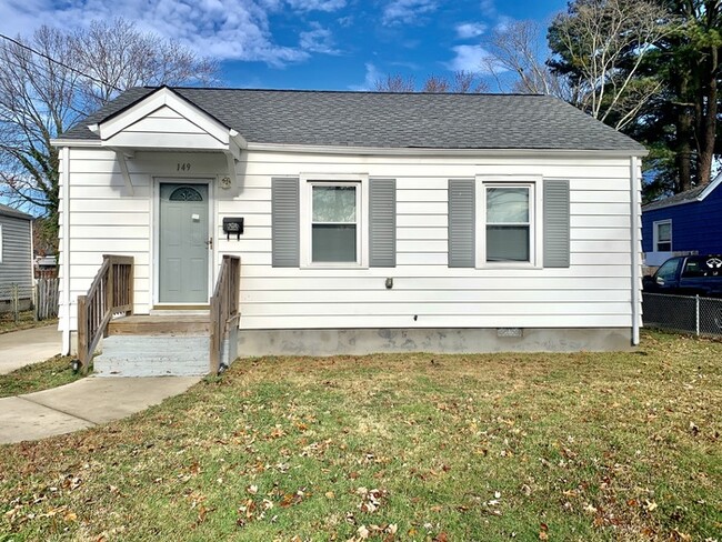 Primary Photo - CHARMING 2 BEDROOM SINGLE FAMILY