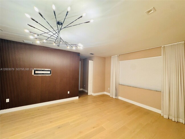 Building Photo - 8108 NW 48th Terrace