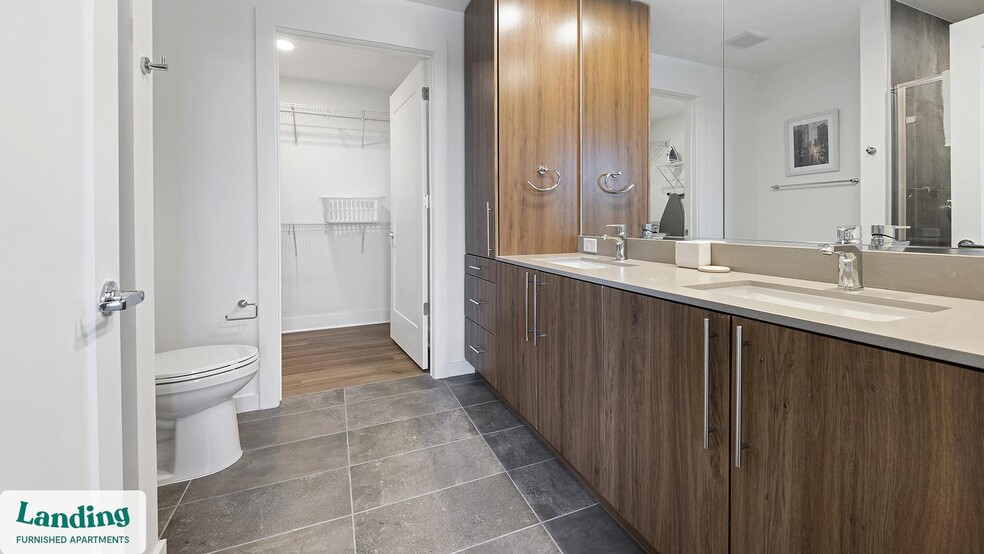 Building Photo - 5201 Leesburg Pike